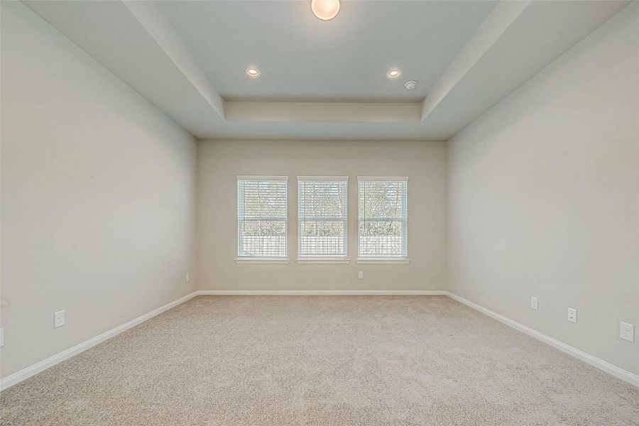 Image 43 of a home in King Oaks Village.