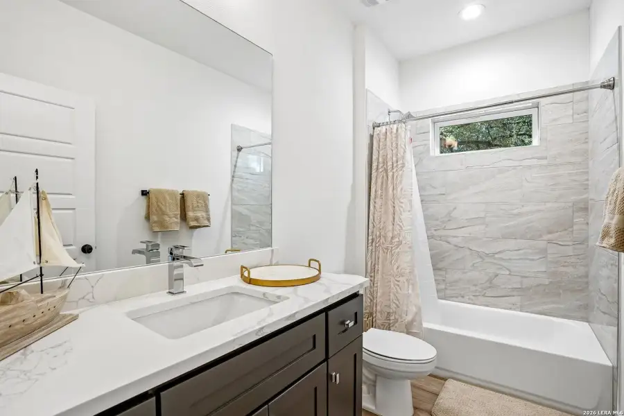 Furnished interior view inside a new home in , Canyon Lake (Image 18).
