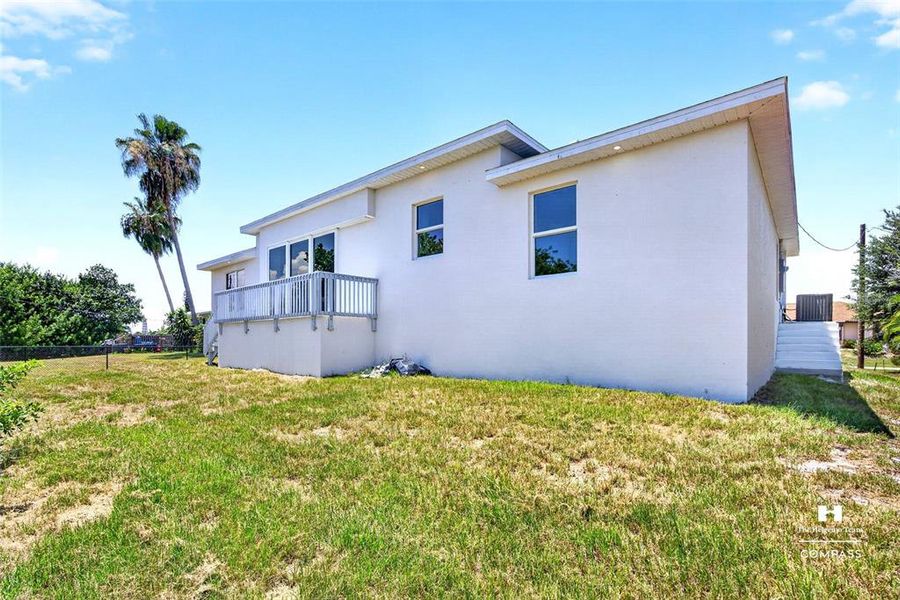 Exterior details and patio area of a home in , Punta Gorda (Image 20).