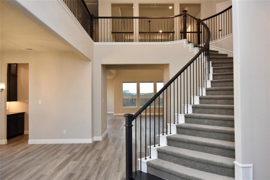 Spacious, unfurnished interior of a new home in , Prosper (Image 10).