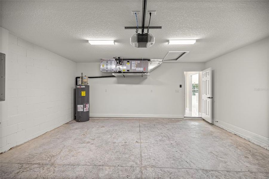 Spacious, unfurnished interior of a new home in , Ocala (Image 16). Spacious, unfurnished interior of a new home in , Ocala (Image 16).