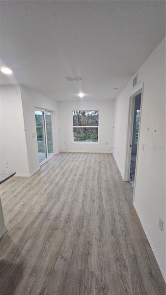 Spacious, unfurnished interior of a new home in , Haines City (Image 23).