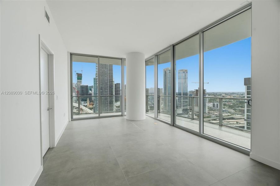 Spacious, unfurnished interior of a new home in , Miami (Image 19).
