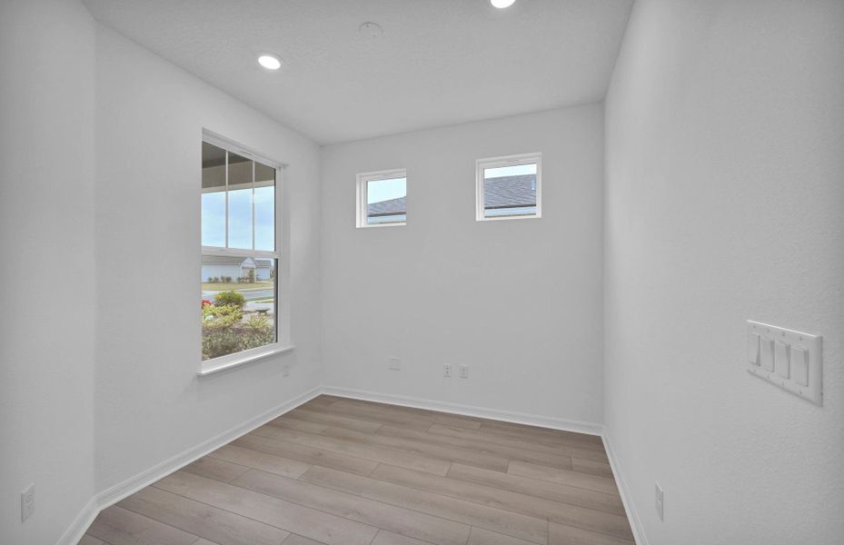 Spacious, unfurnished interior of a new home in Del Webb Wildlight, Wildlight (Image 20).