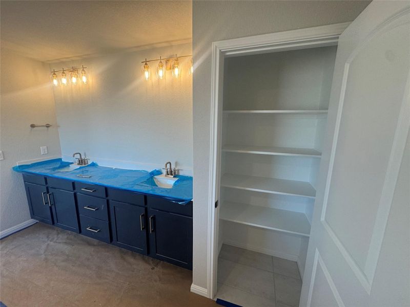 Furnished interior view inside a new home in Rolling Glen, Hutto (Image 5). Furnished interior view inside a new home in Rolling Glen, Hutto (Image 5).