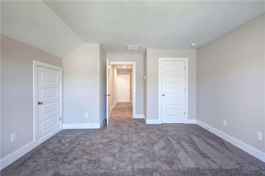 Spacious, unfurnished interior of a new home in , Cartersville (Image 31).
