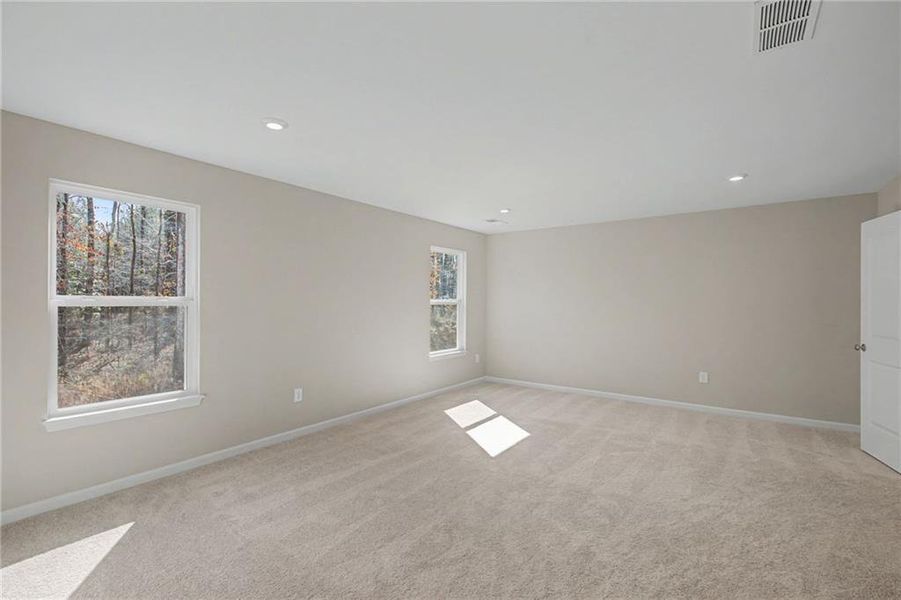 Spacious, unfurnished interior of a new home in Crossvine Estates, Braselton (Image 30).