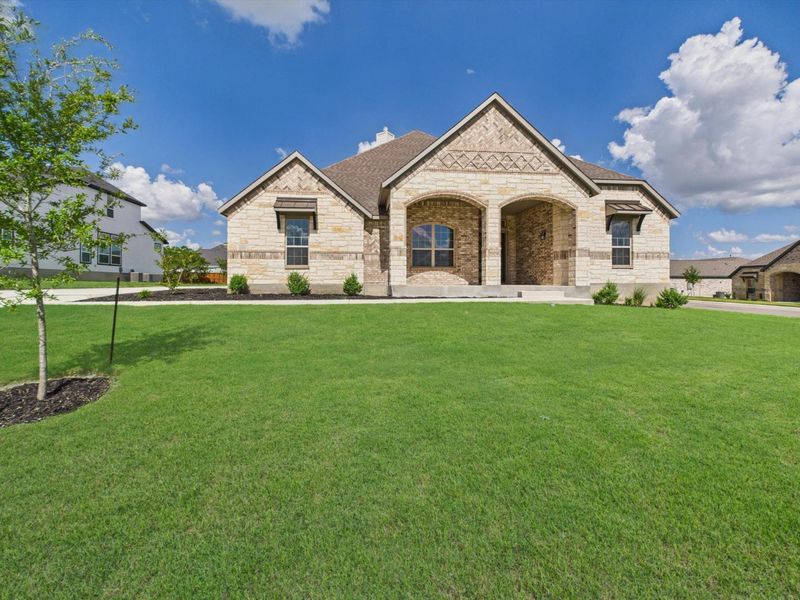 Image 37 of a home in Potranco Oaks.