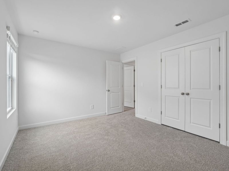 Spacious, unfurnished interior of a new home in Oxford Station, Salisbury (Image 19).
