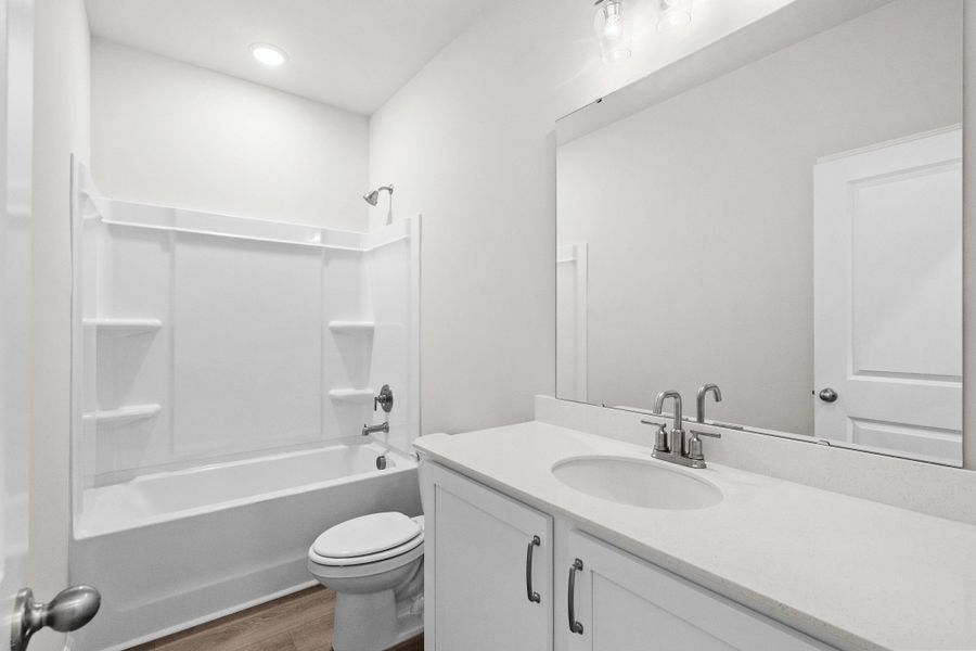 Similar Madison floorplan with Timeless Collection. Features and finishes vary.