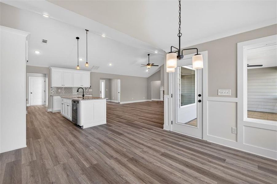 Image 37 of a home in .