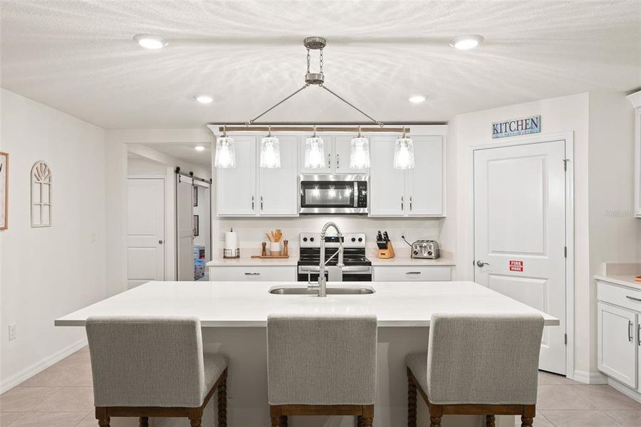 Furnished interior view inside a new home in , Spring Hill (Image 38).