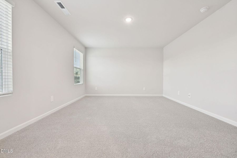 36-web-or-mls-Raleigh - Oak Manor - 649