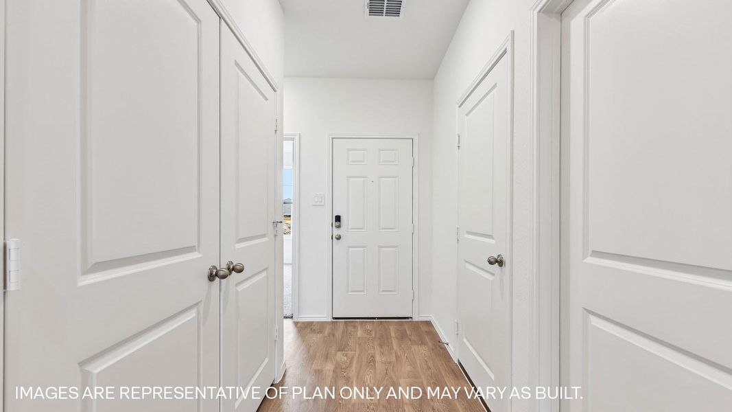 Spacious, unfurnished interior of a new home in Wayside, Uhland (Image 23).