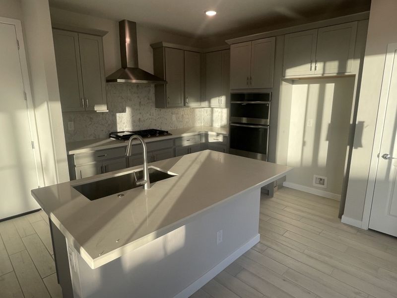 Lot 89 | Kitchen | Holden | Rev at Eastmark | Mesa, AZ | Landsea Homes