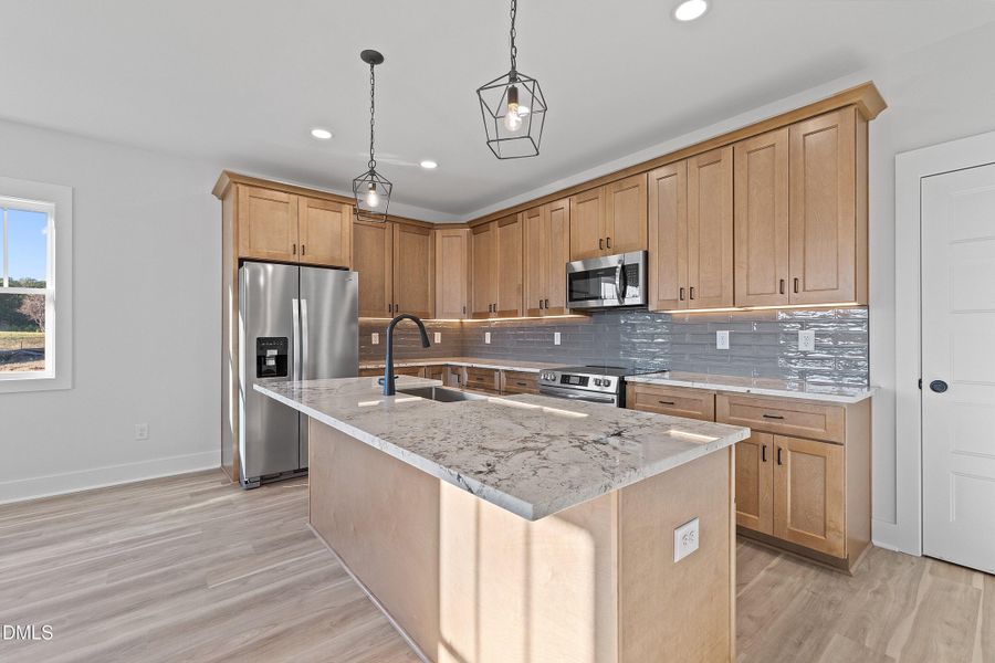 17-4400 Fairhaven Dr_2460