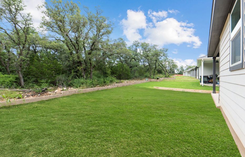 Exterior details and patio area of a home in Sun City Texas, Georgetown (Image 23).