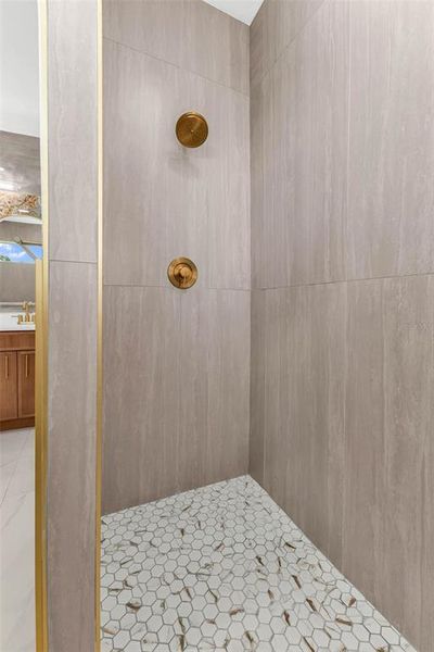 Close-up of interior finishes inside a home in , Placida (Image 18).