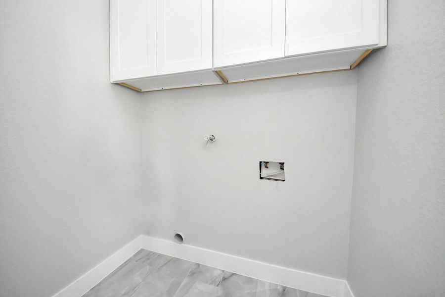 Spacious, unfurnished interior of a new home in , Houston (Image 11).