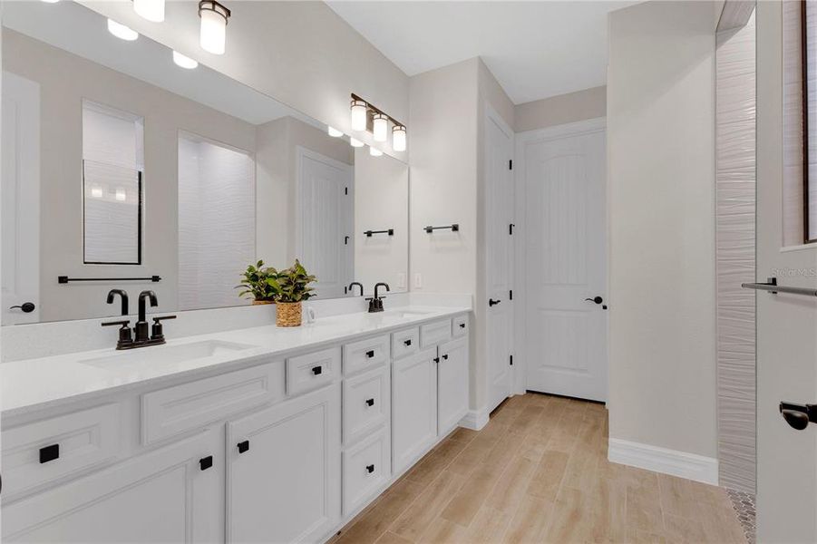 Furnished interior view inside a new home in Amelia Groves, St. Cloud (Image 15).