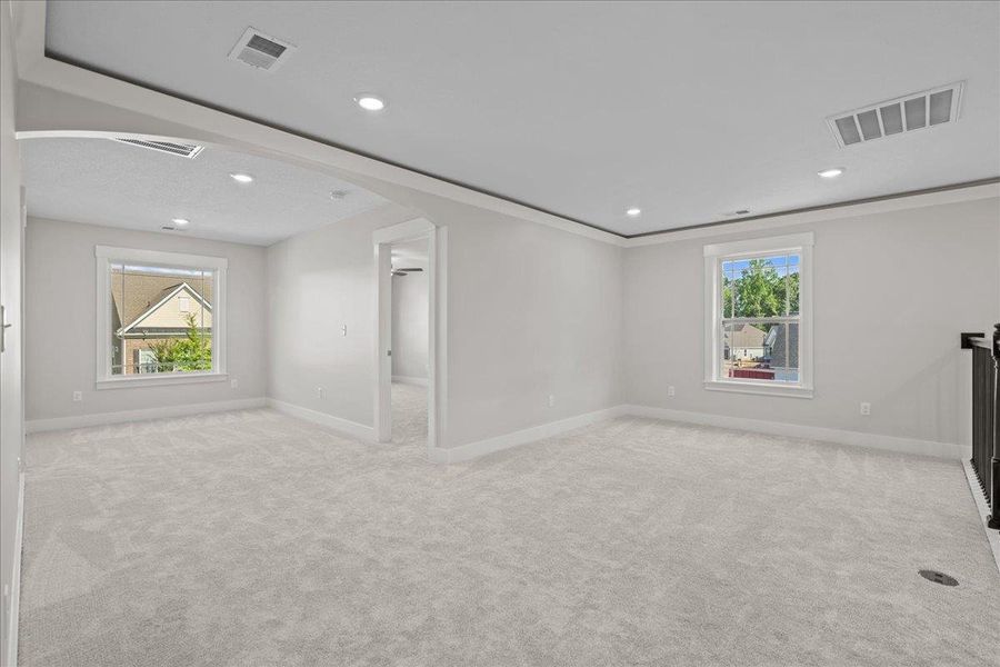 Spacious, unfurnished interior of a new home in Lakeside at Blue Ridge Plantation, Taylors (Image 32).