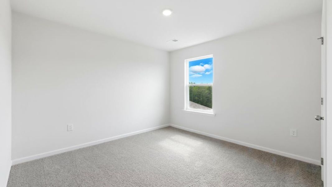 Spacious, unfurnished interior of a new home in Treemont Commons, Wellford (Image 25).