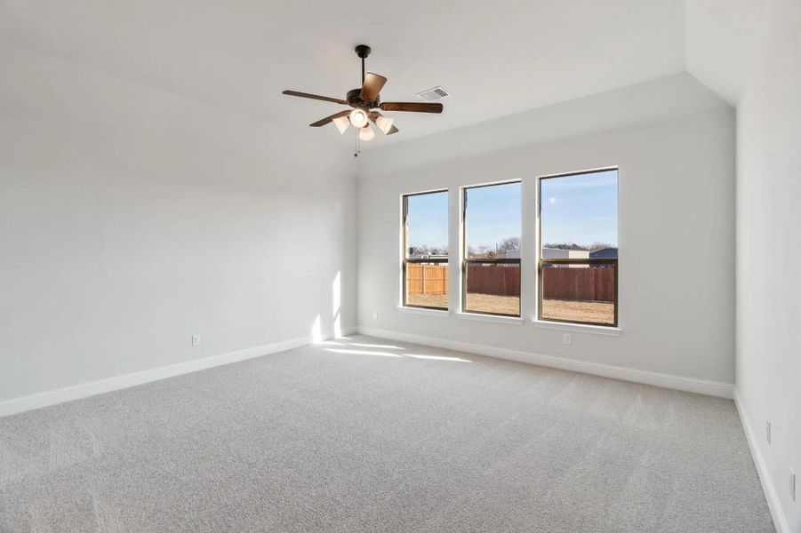 Image 83 representing the Concept 2373 by Landsea Homes in Coyote Crossing, Godley, TX. Image 83 representing the Concept 2373 by Landsea Homes in Coyote Crossing, Godley, TX.