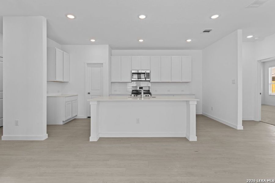 Furnished interior view inside a new home in Espada, San Antonio (Image 9).