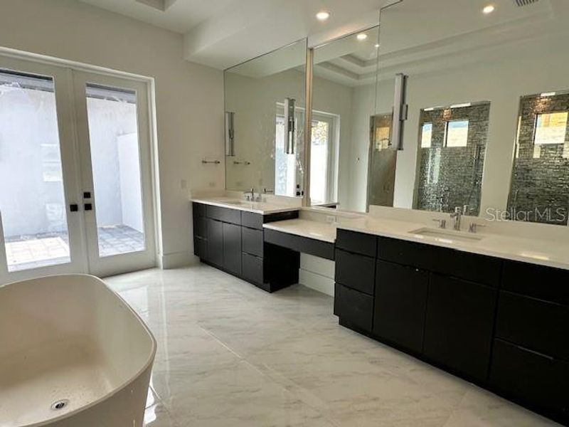 Furnished interior view inside a new home in , Montverde (Image 5).