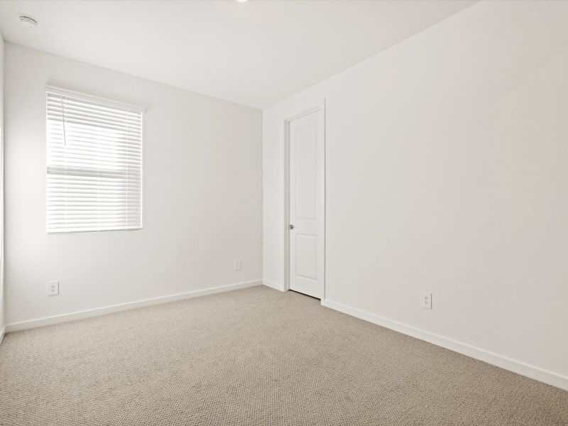 Spacious, unfurnished interior of a new home in Mesquite Mountain Ranch at Frontera, Surprise (Image 7).