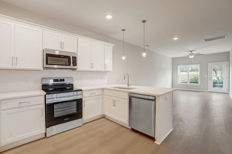 Representative furnished interior of a home built from the Tahoe by Parkside Builders in Anderson Park, Hendersonville (Image 33). Representative furnished interior of a home built from the Tahoe by Parkside Builders in Anderson Park, Hendersonville (Image 33).