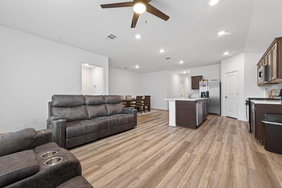 Furnished interior view inside a new home in Presswoods, Splendora (Image 10).