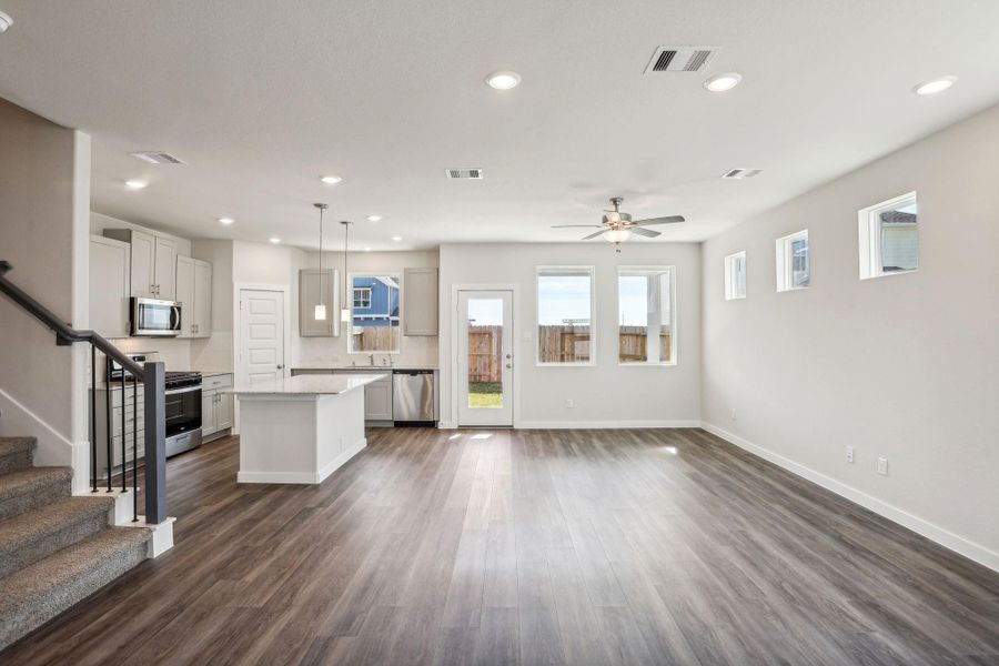 Photo is not of the actual home but is an inspirational photo of builder’s model home and may depict options, furnishings, and/or decorator features that are not included. Photo is not of the actual home but is an inspirational photo of builder’s model home and may depict options, furnishings, and/or decorator features that are not included.