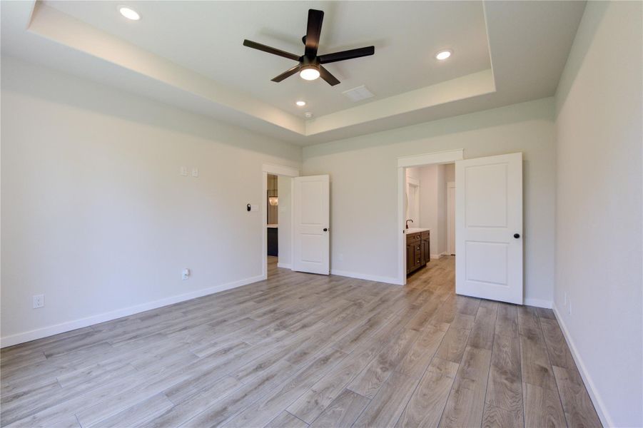 Spacious, unfurnished interior of a new home in , Montgomery (Image 19).