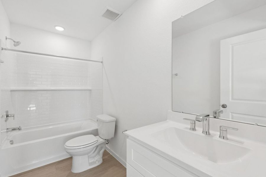 Furnished interior view inside a new home in Montgomery Bend, Montgomery (Image 9).