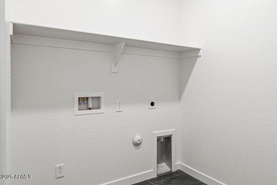 20250804154102748563000000-o 20250804154102748563000000-o