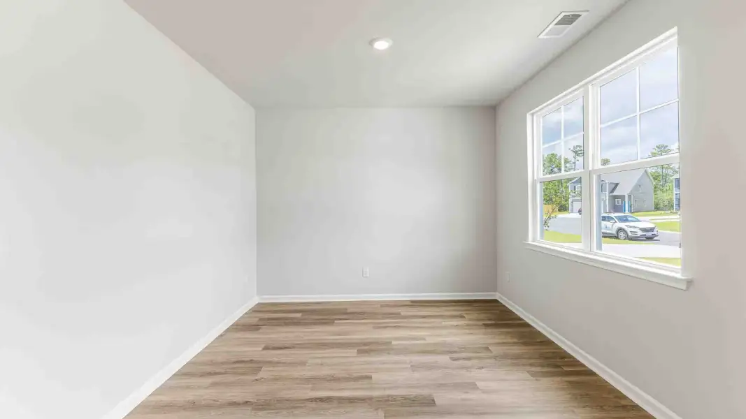 Representative unfurnished interior of a home built from the Hayden by D.R. Horton in Brookside, Richlands (Image 18).