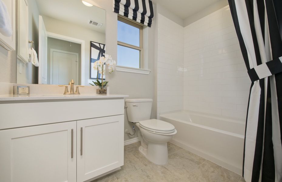 Spacious secondary bathroom