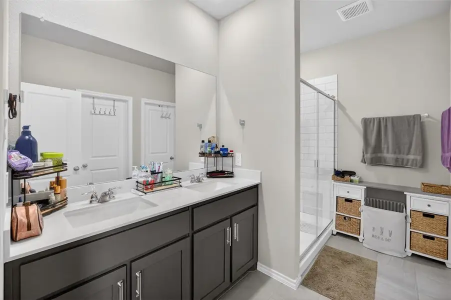 MASTER BATHROOM VANITIES