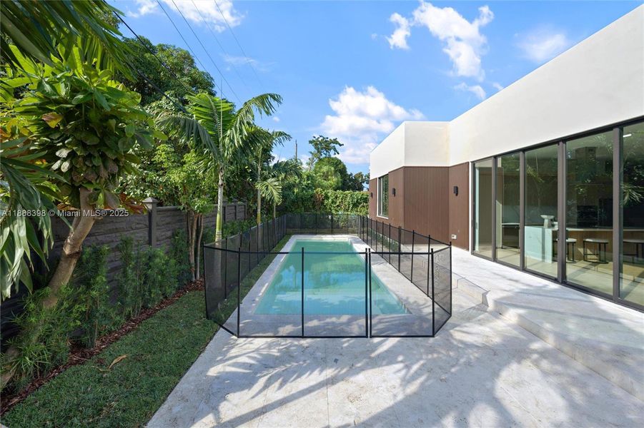 Image 28 of a home in .