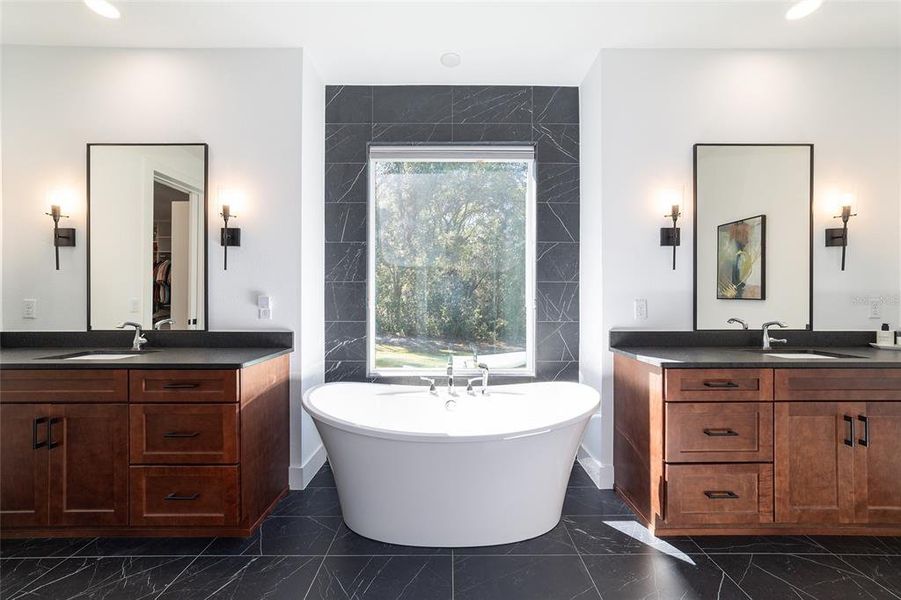 Furnished interior view inside a new home in , Belleview (Image 52).