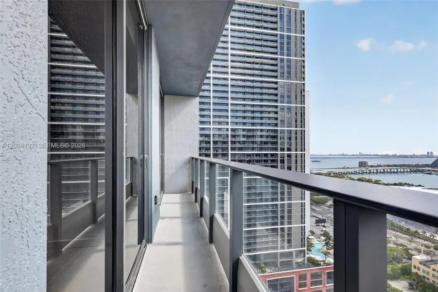 Condo located in Miami, FL showcasing its design and architecture (Image 34).