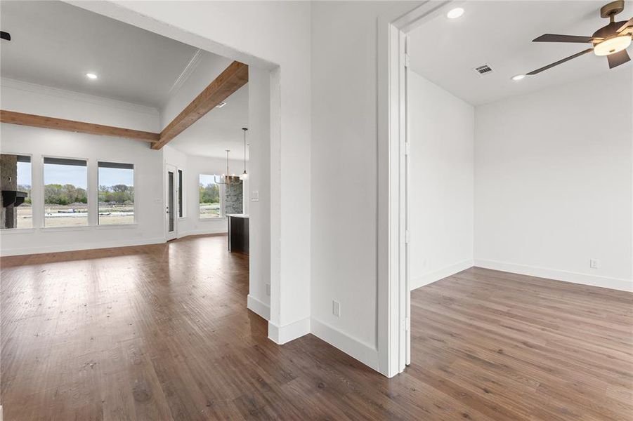 Spacious, unfurnished interior of a new home in King Crossing Estates, Van Alstyne (Image 30).