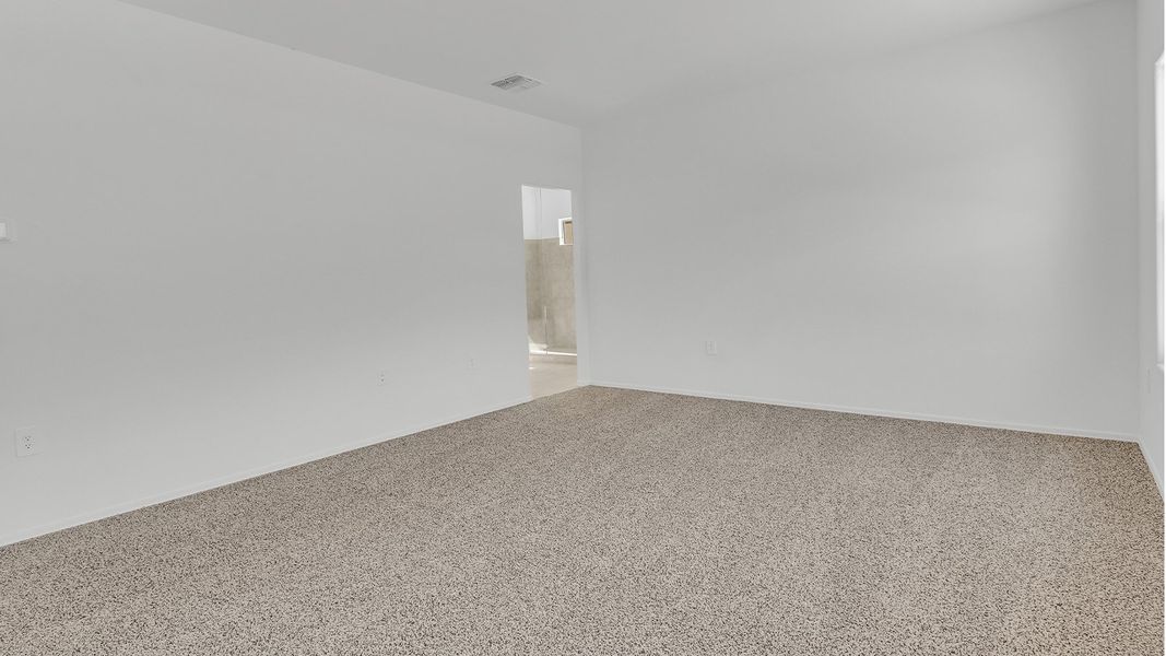 Spacious, unfurnished interior of a new home in Sycamore Vista, Vail (Image 32).