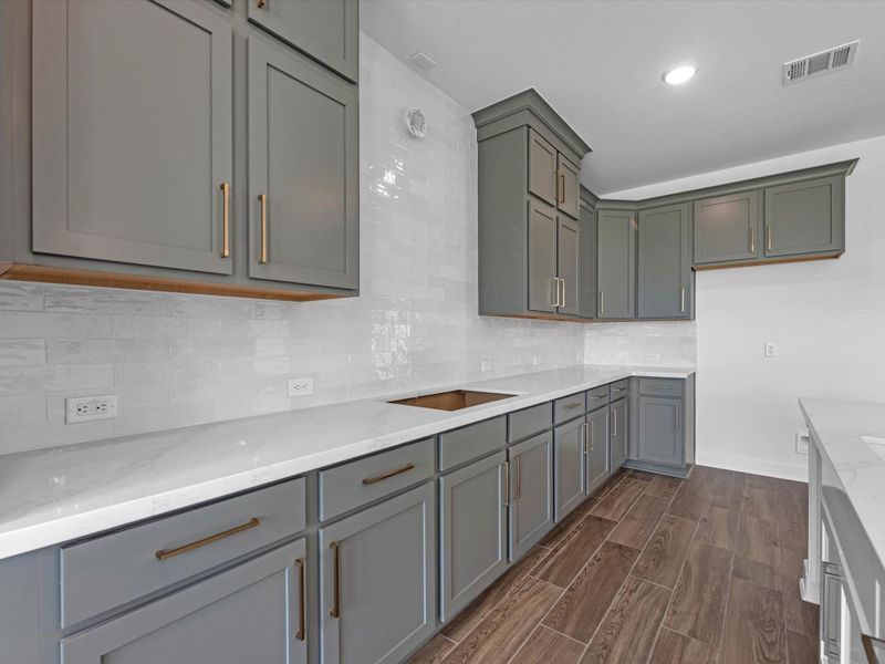 Representative image. Features, specifications, selections and colors may vary.