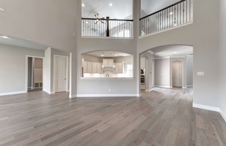 Spacious, unfurnished interior of a new home in Artavia 70′, Conroe (Image 29).