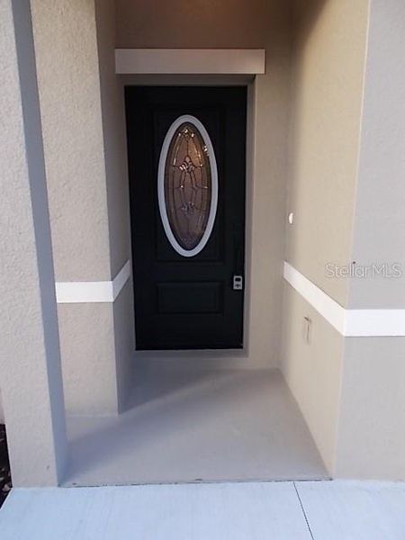Exterior details and patio area of a home in , Daytona Beach (Image 3).