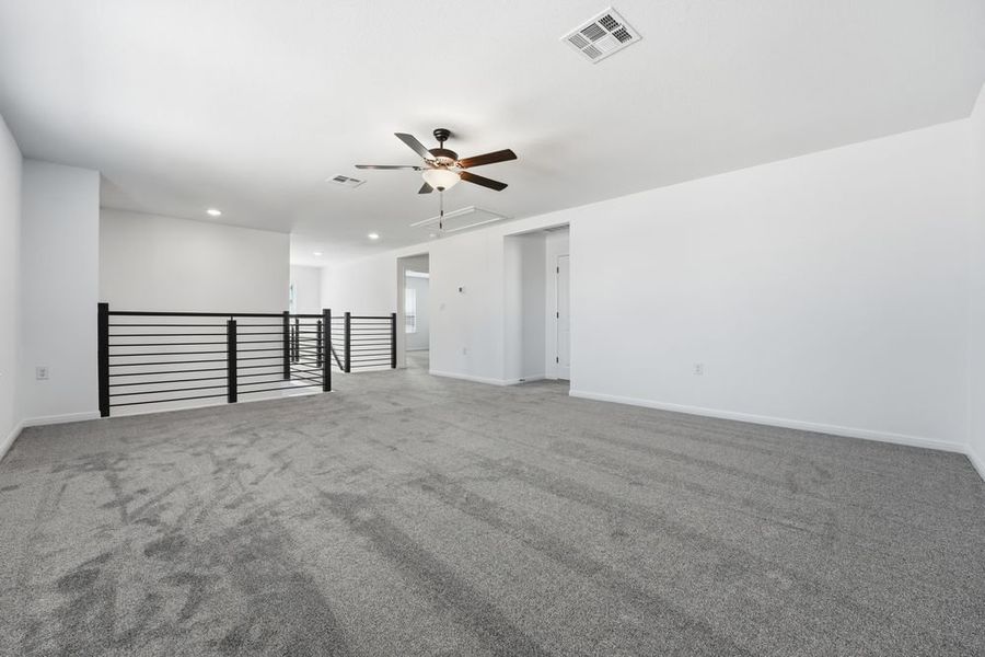 Spacious, unfurnished interior of a new home in Lisso, Pflugerville (Image 24).