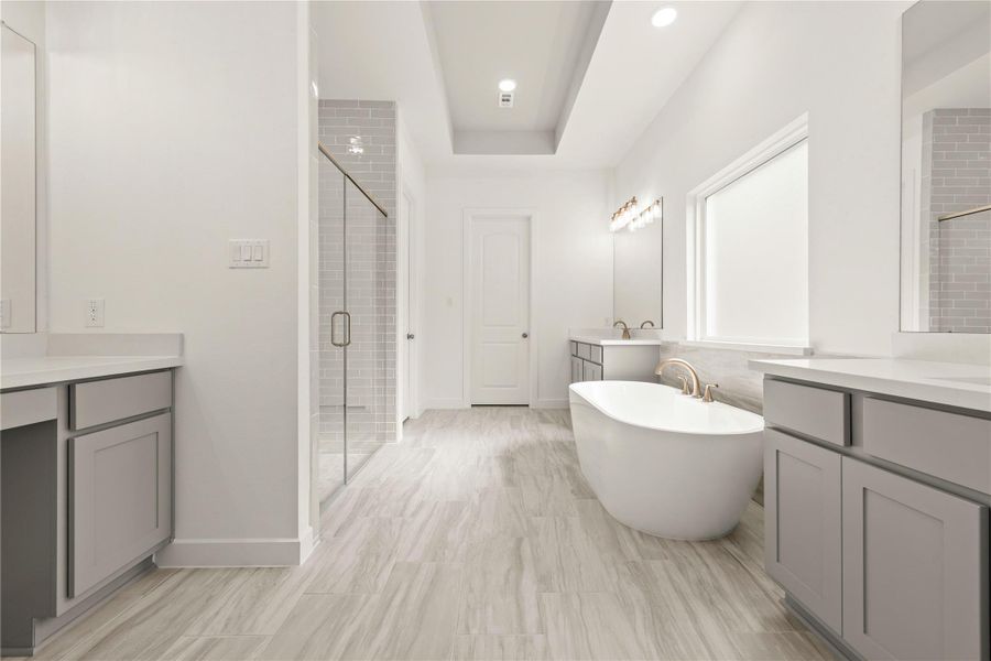 Furnished interior view inside a new home in Kresston - 65', Montgomery (Image 8).