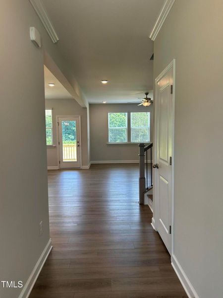 Spacious, unfurnished interior of a new home in Tobacco Road, Angier (Image 98). Spacious, unfurnished interior of a new home in Tobacco Road, Angier (Image 98).